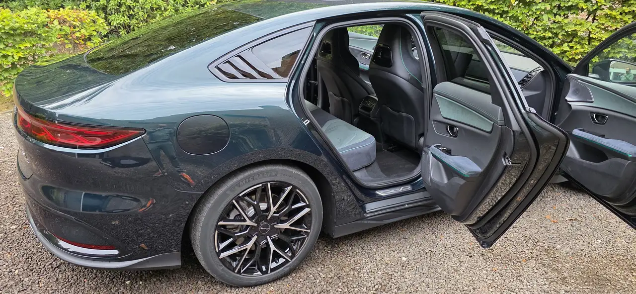 Фото машины