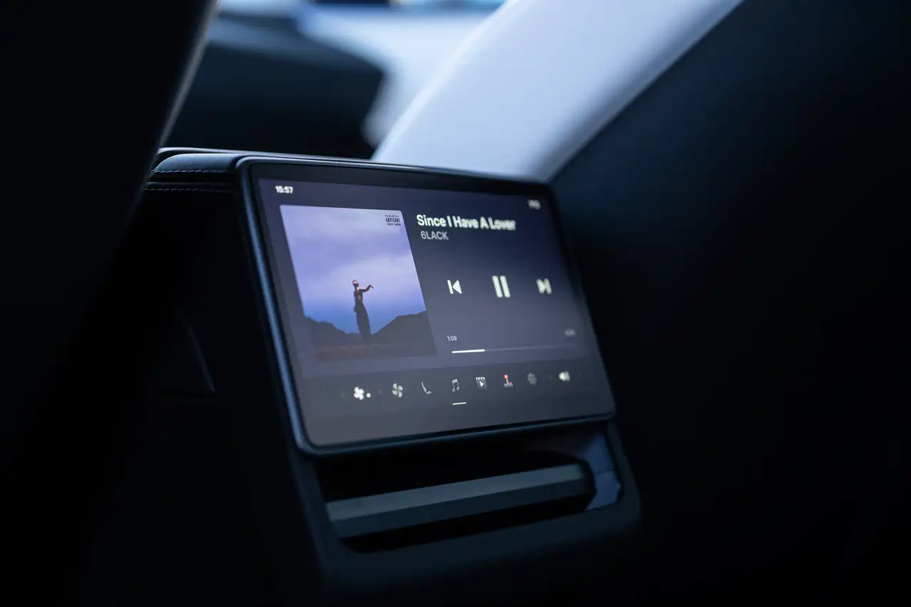 Фото машины 23