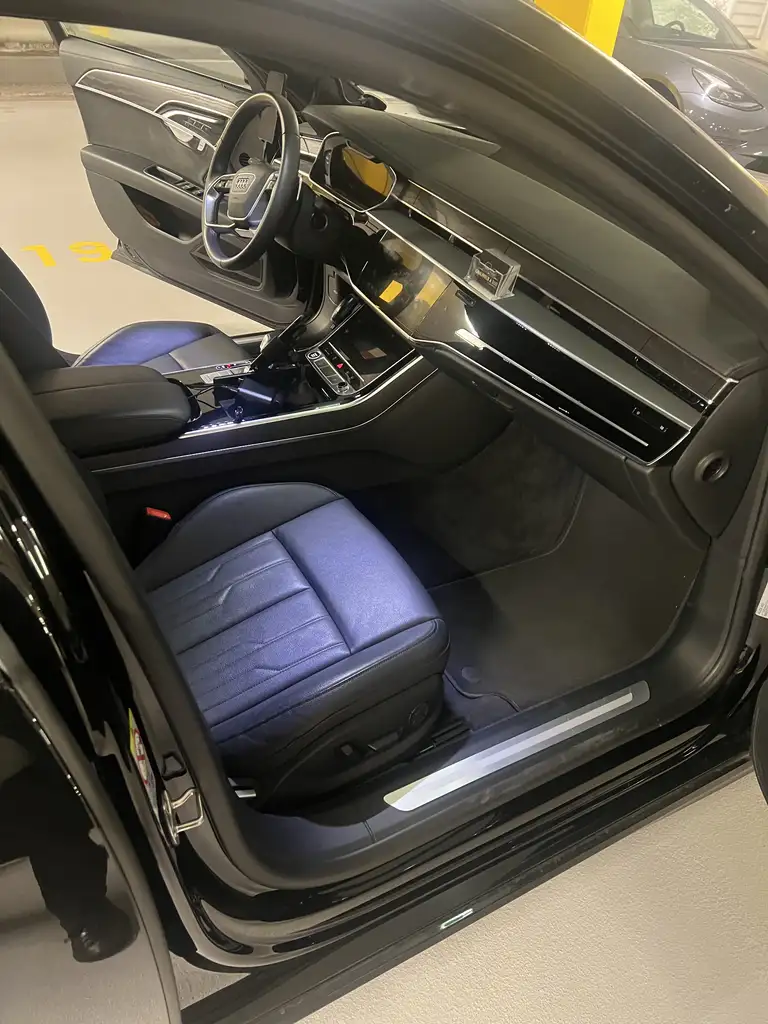 A860 TFSI quattro Lang Tiptronic