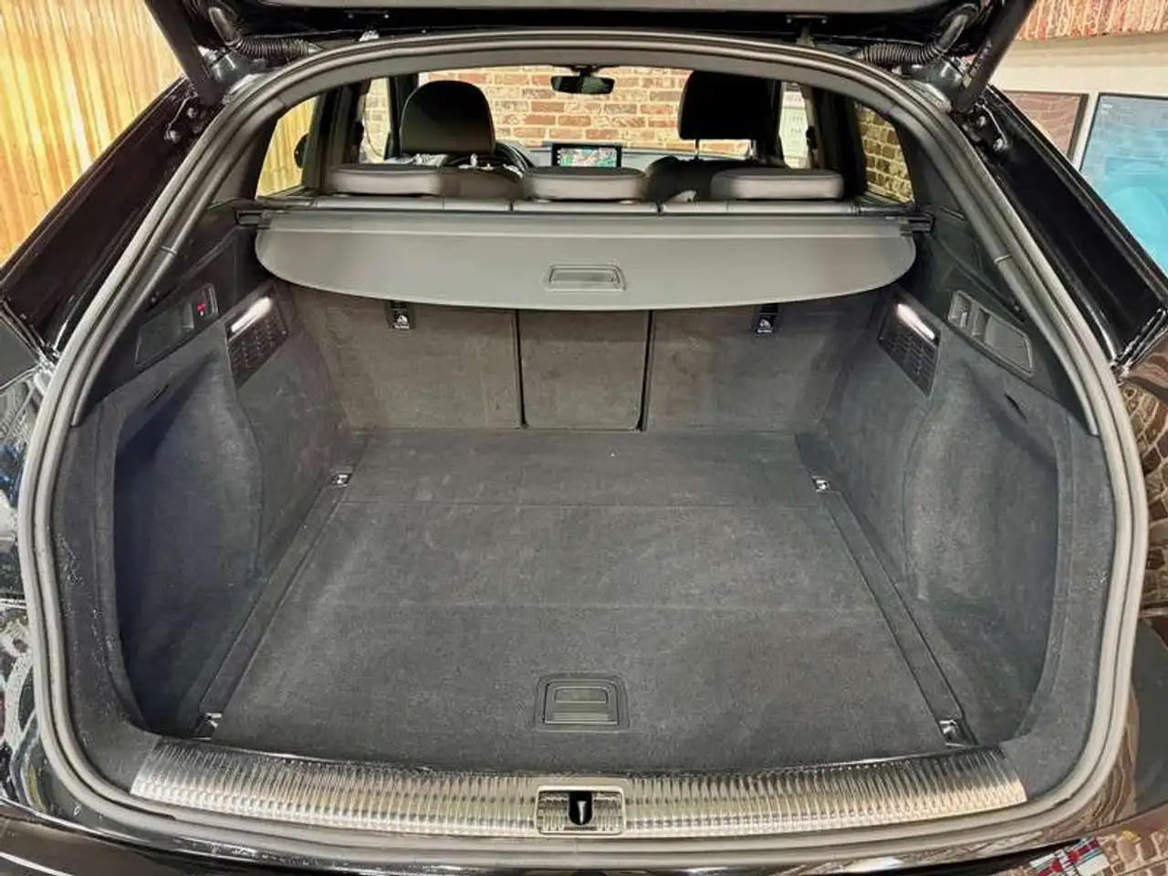 SQ5SQ5 Sportback 3.0 TDi 341cv Auto Quattro