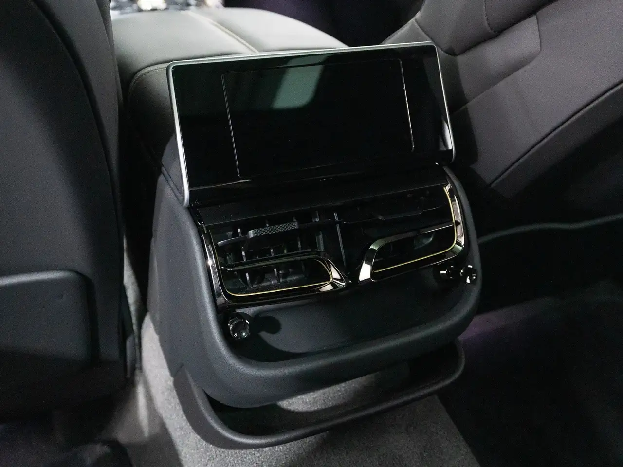 Flying SpurSpeed V8 Hybrid