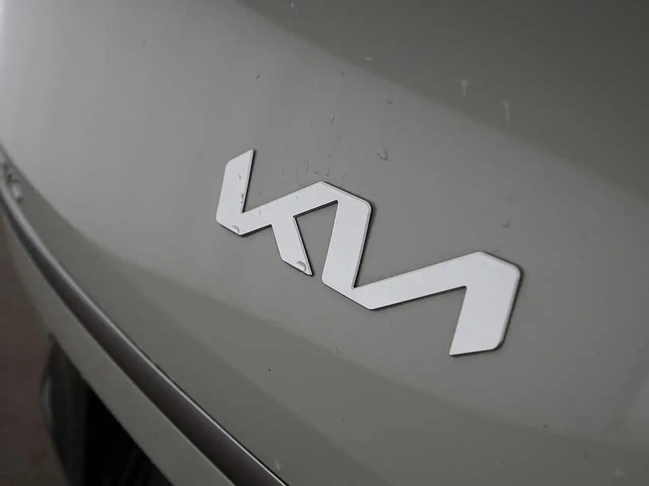 EV677.4kWh Aut LED NAVI LEDER SITZHZG R-CAM