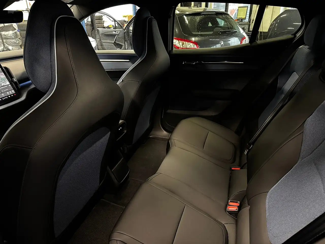 EX30Twin Motor Performance AWD 69kWh Ultra