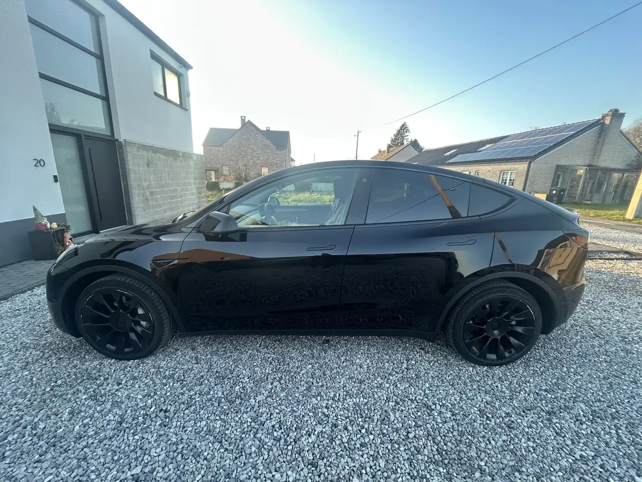 Model Y72.5 kWh Dual Motor Long Range (324 kW)