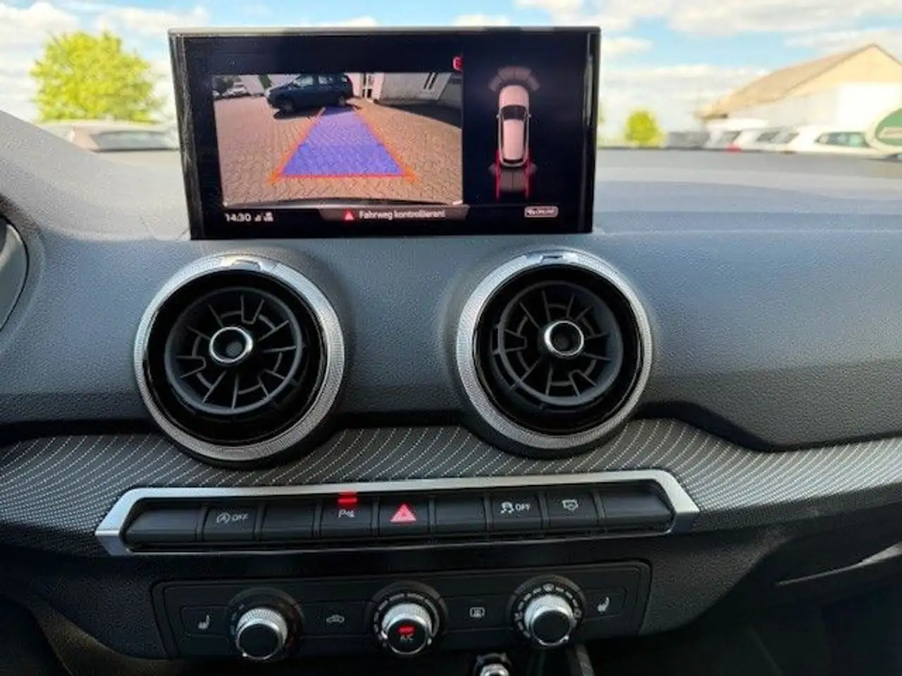 Q235 1.5 TFSI advanced Kamera Leder Virtuell 1H