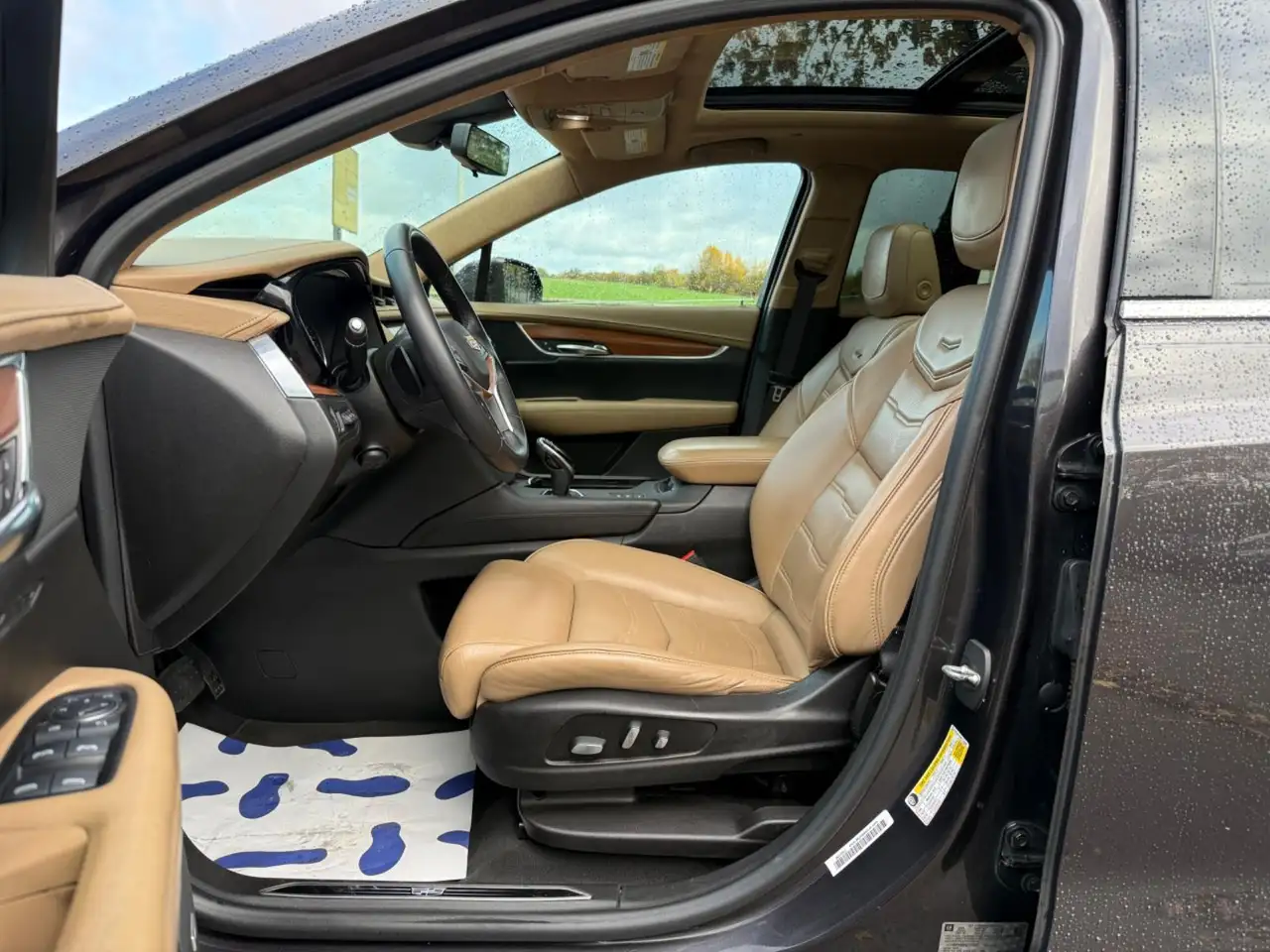 XT5Premium AWD+HeadUp+Panorama+VOLL