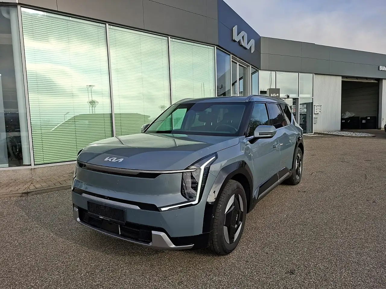 EV9RWD 99.8kWh Earth Aut.