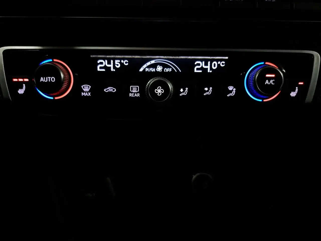 Q235 1.5l TFSI S-tronic Bluetooth Navi LED Klima