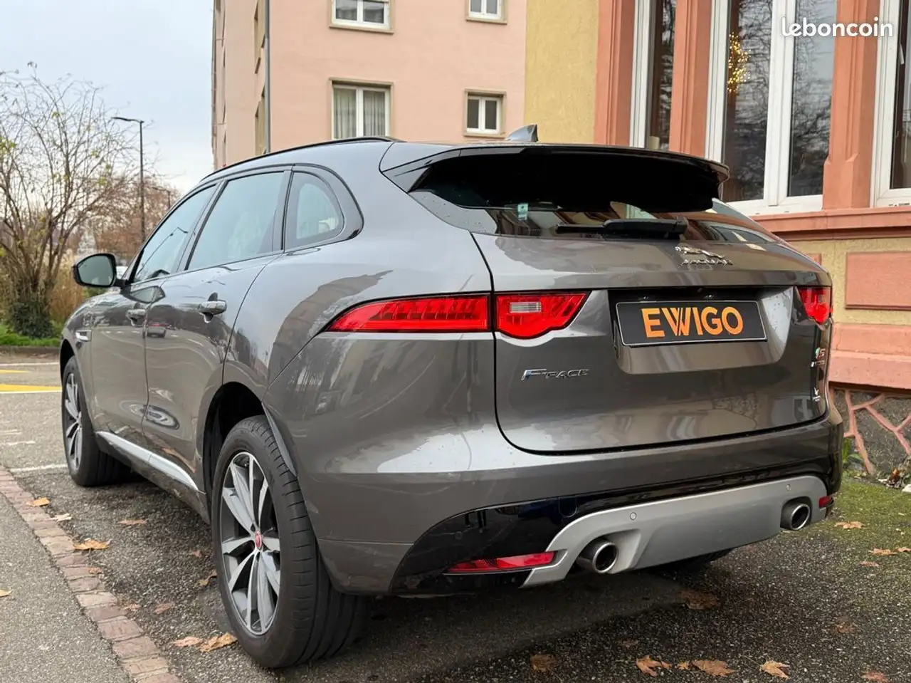 F-Pace3.0 d300 300 r-sport awd bva-garantie 6 mois