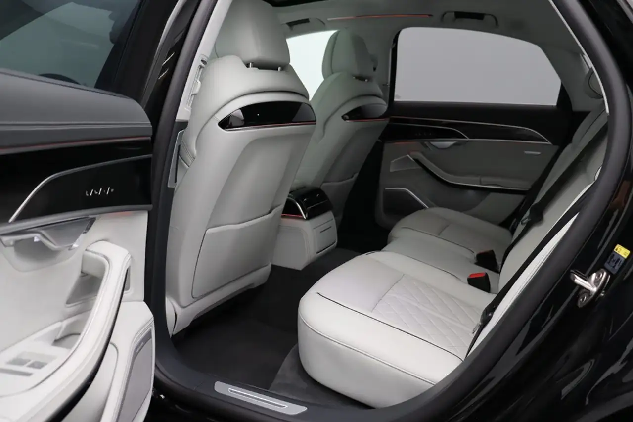 S84.0 TFSI quattro . Matrix Navi Pano AHK