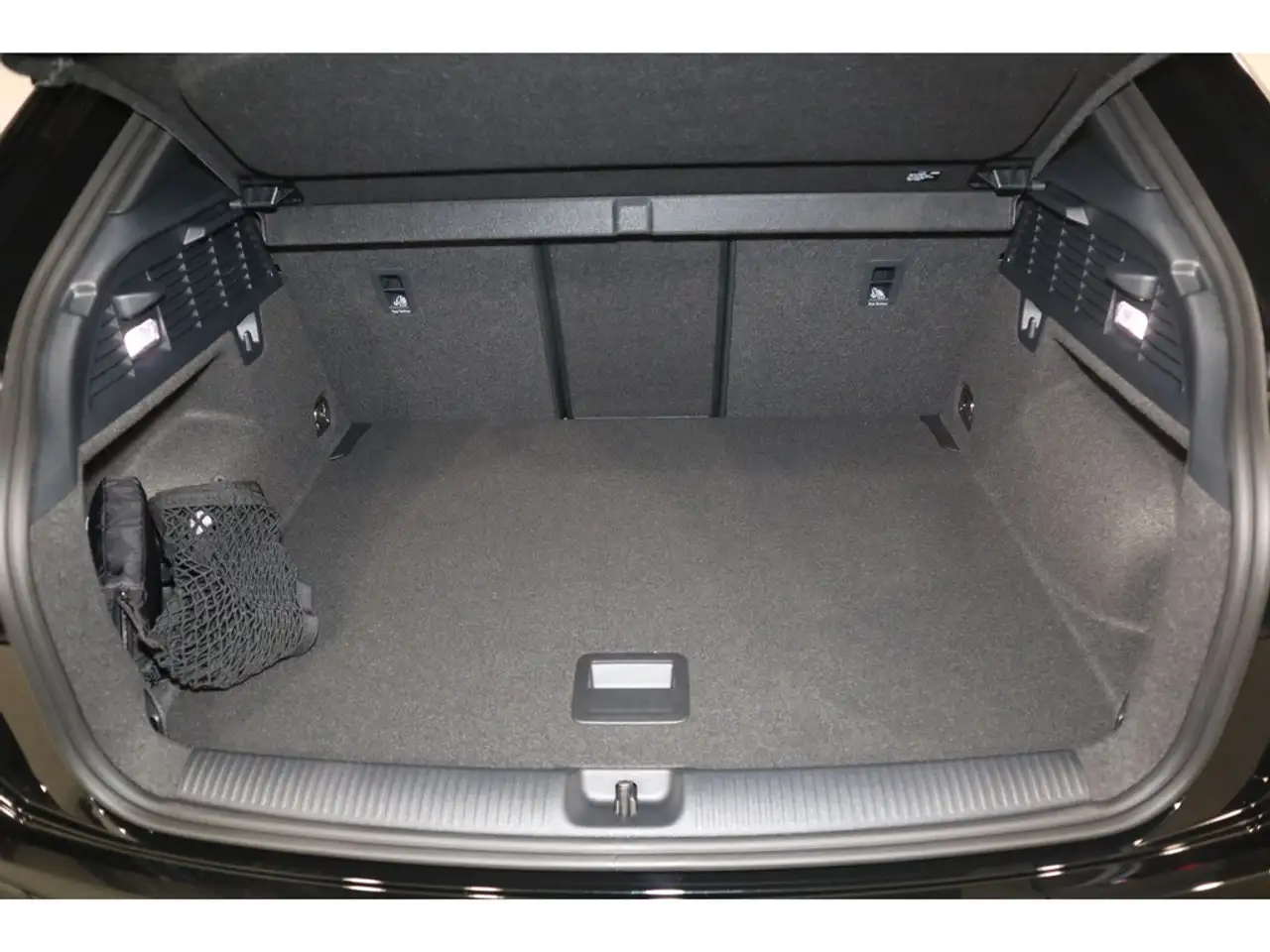 Q2S line 35 TFSI 110150 kWPS S Matrix LED/R.-Kamera/GRA/19"/SHZ