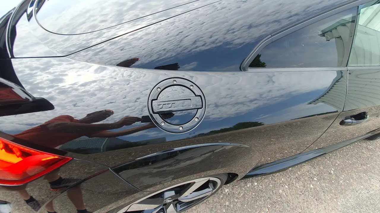 TT RSCoupe quattro S tronic Black in Black mit 530 PS