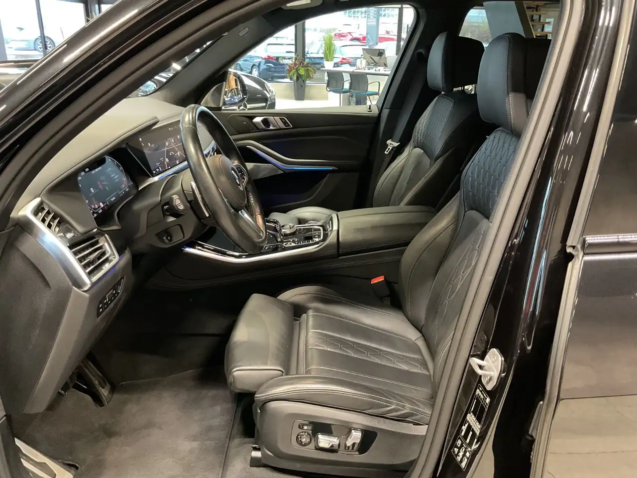 X5 Md HuD Keyless Laserl. Pano Standh 360° 22"