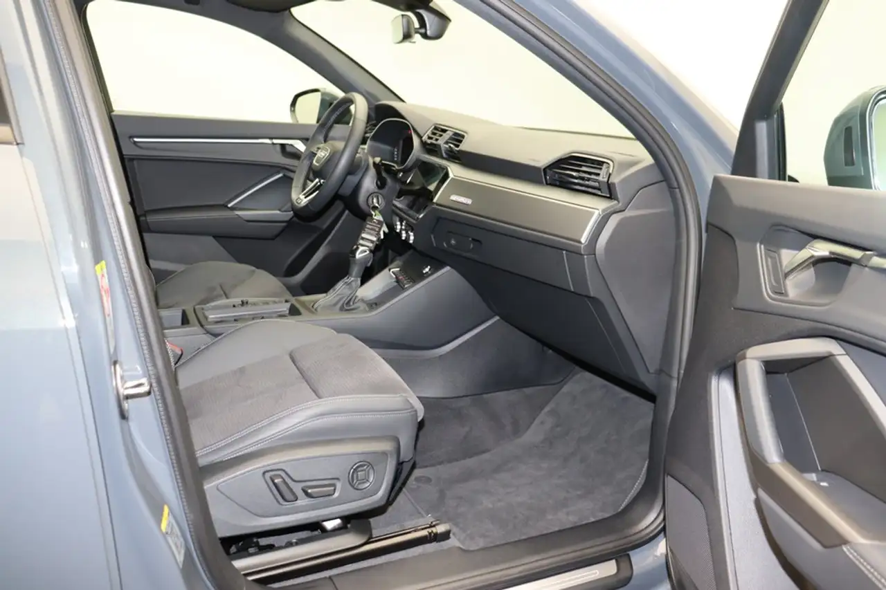 Q340 TFSI quattro S line Matrix Navi ACC