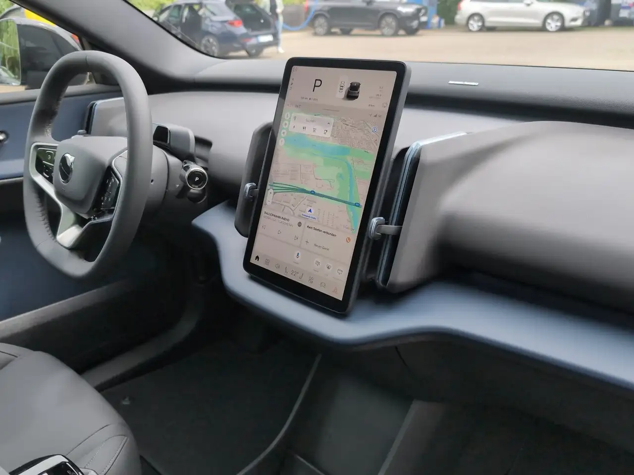 EX30+Cross+Country+Twin+Perf.+Standh+Alarm+Pano+