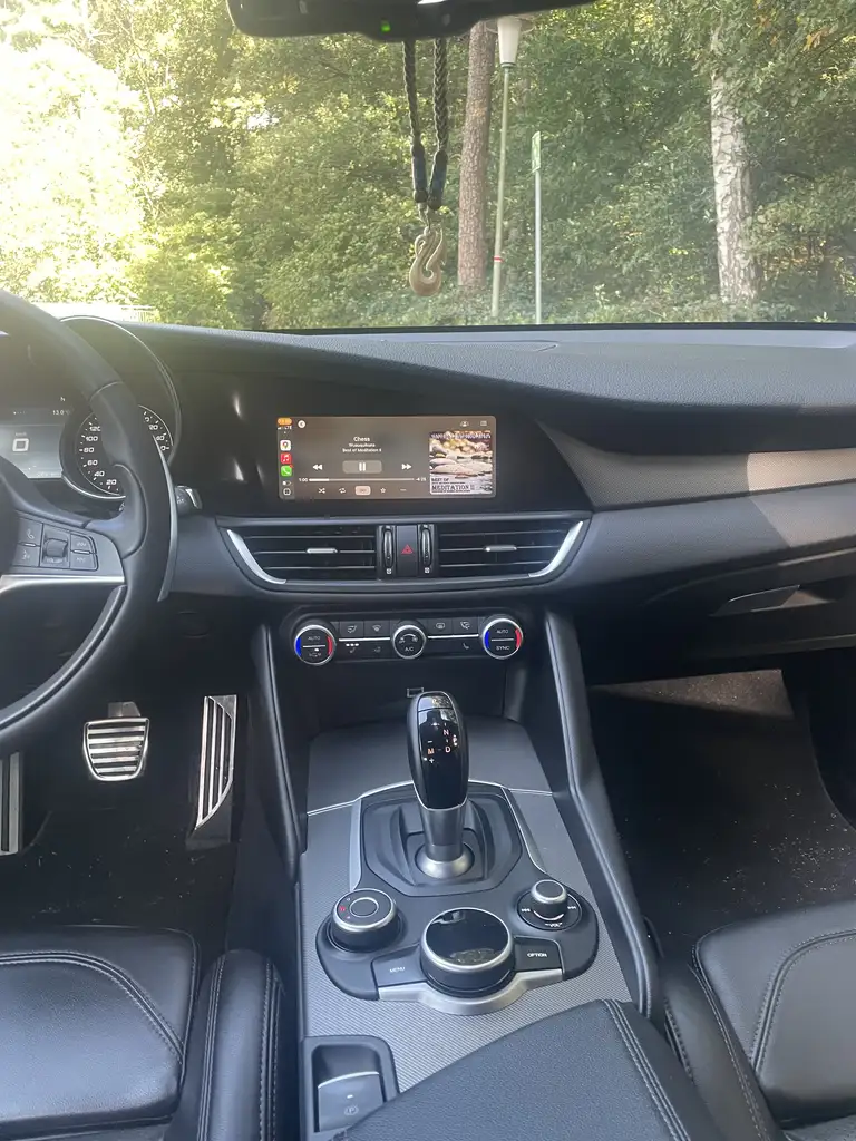 GiuliaGiulia Veloce 2.0 Turbo 206kW AT8-Q4 HIFI Sound