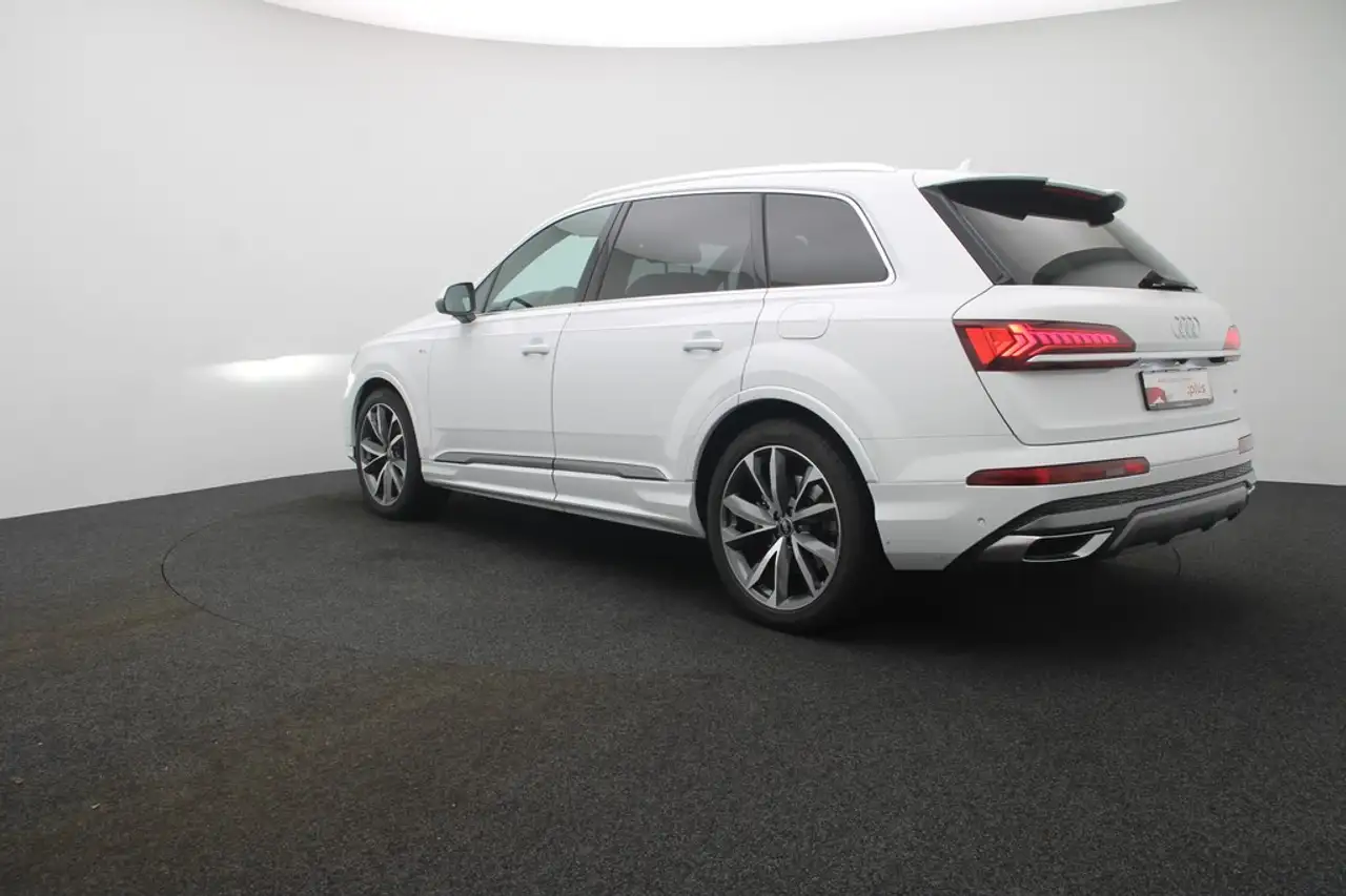 Q755 TFSI e quattro S line Matrix Navi Pano