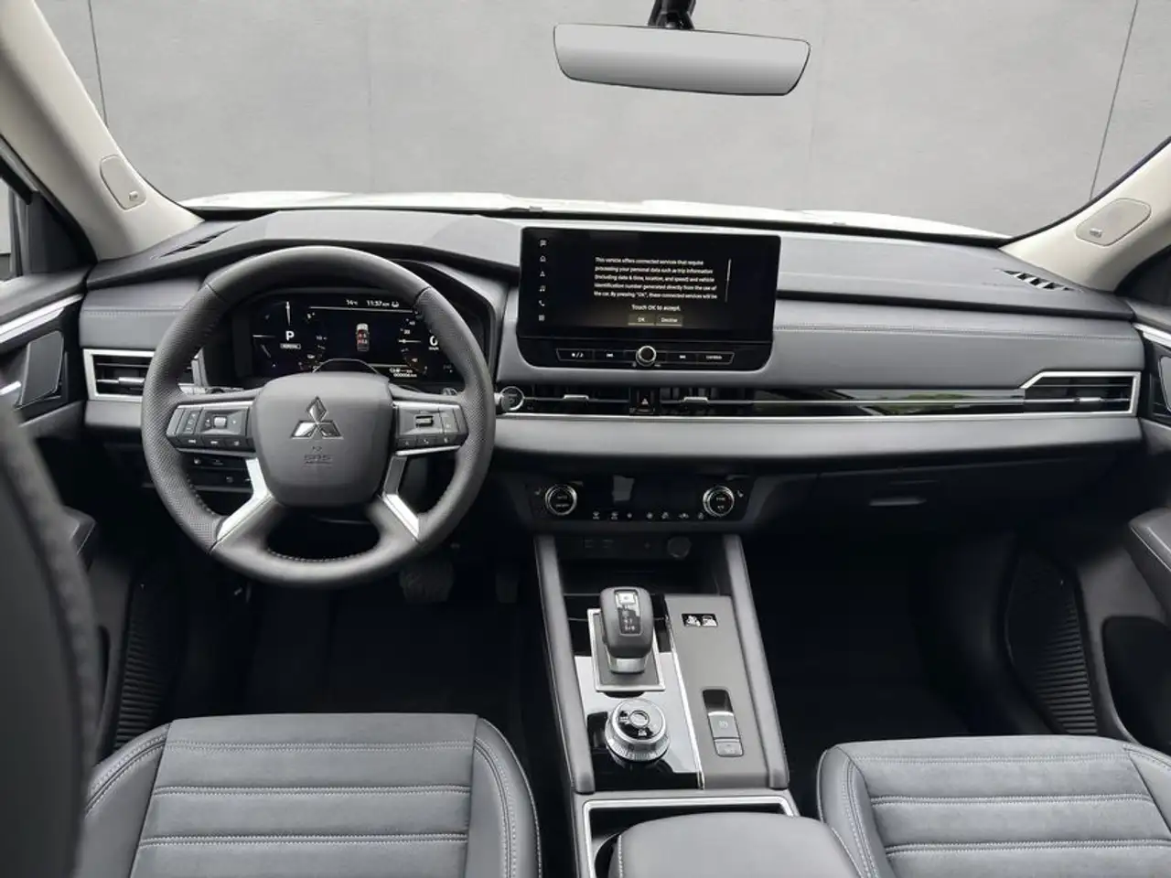 OutlanderOutlander 2.4 4WD Plug-In Hybrid Intro Edition*sof