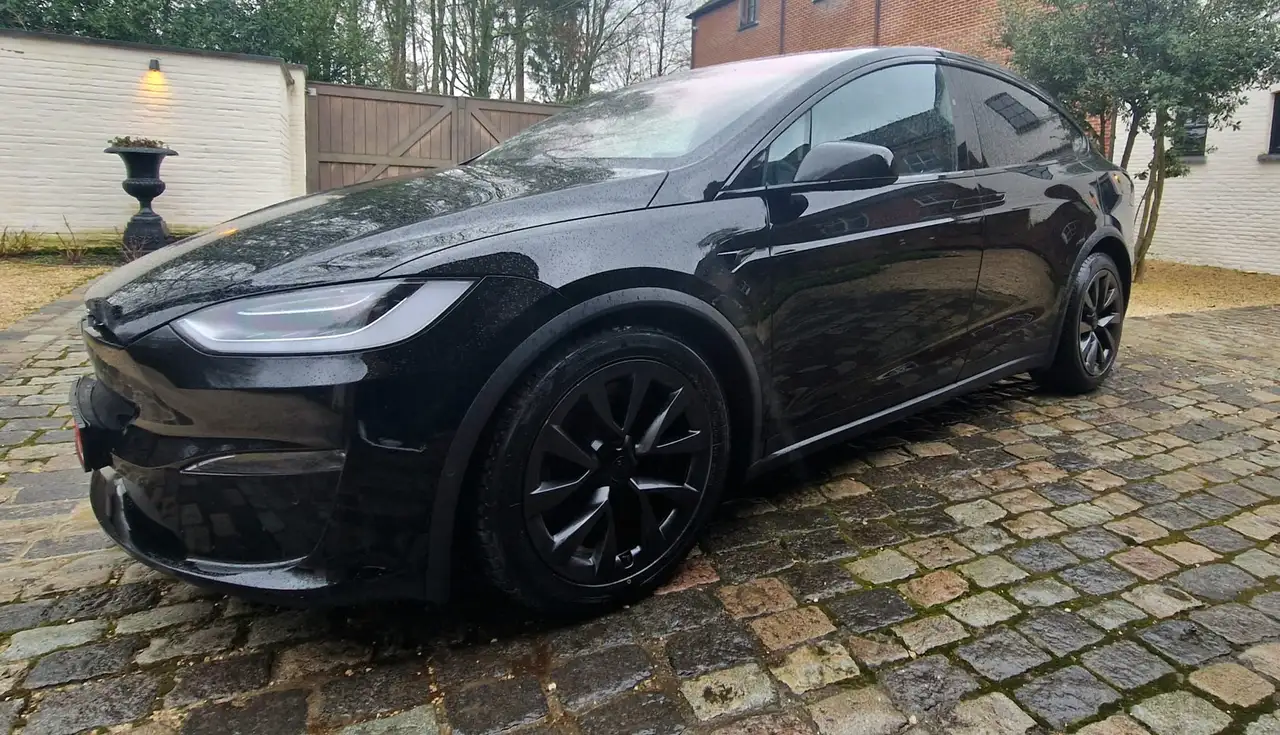 Model XModel X 100 kWh Tri Motor Plaid (750 kW)