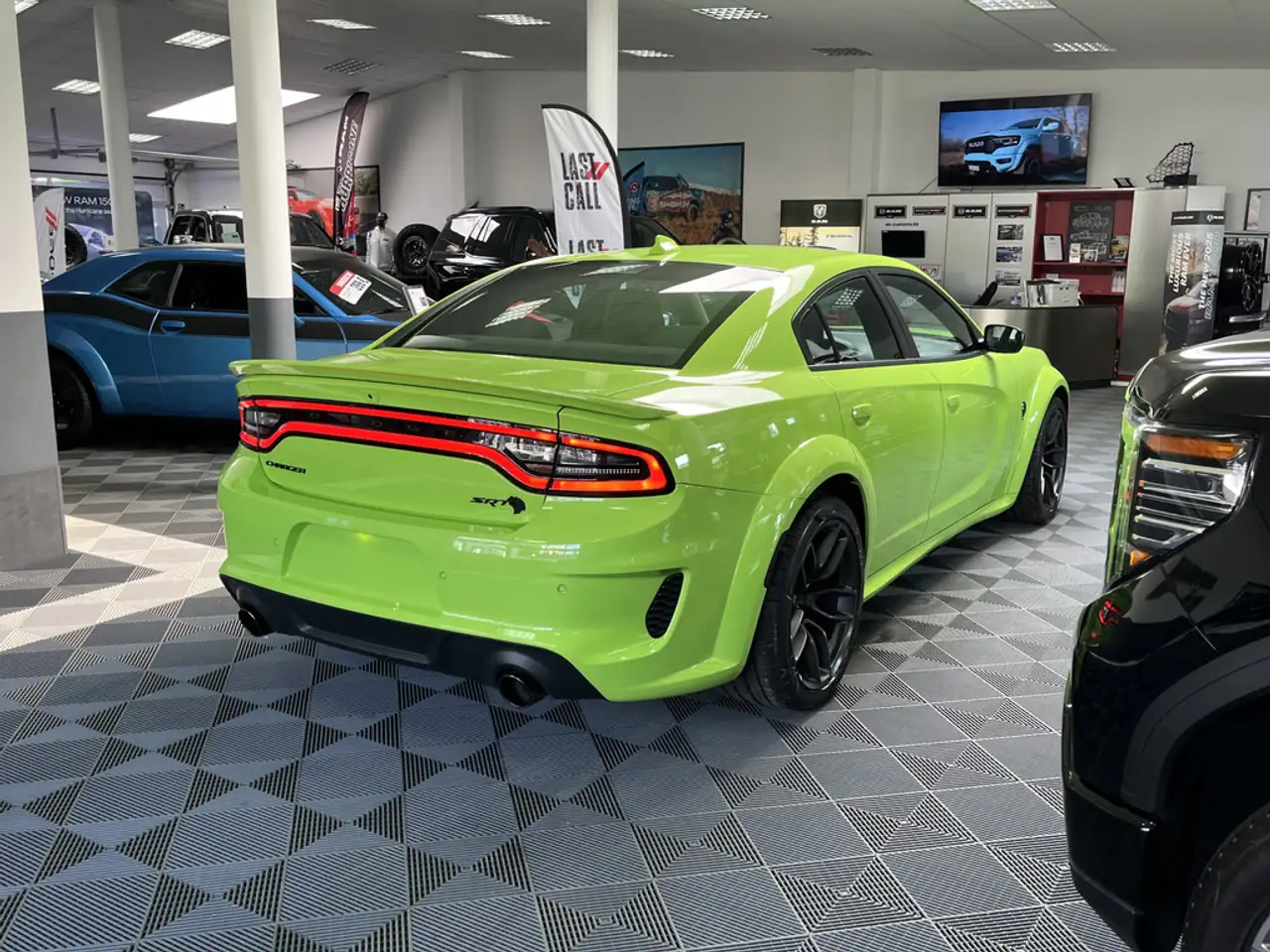 Фото машины 28