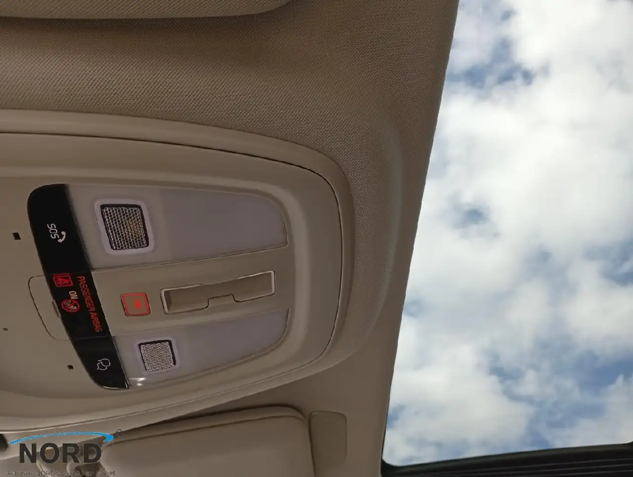 S90Ultimate Dark Recharge Plug-In Hybrid AWD