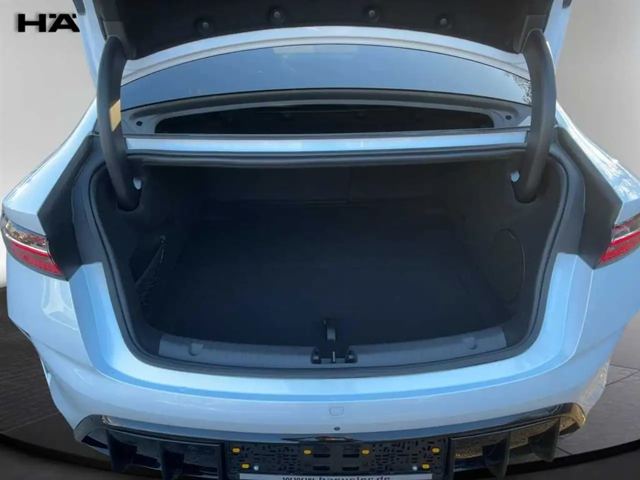 SealExcellence AWD in 3,8s von 0 -100 km/h