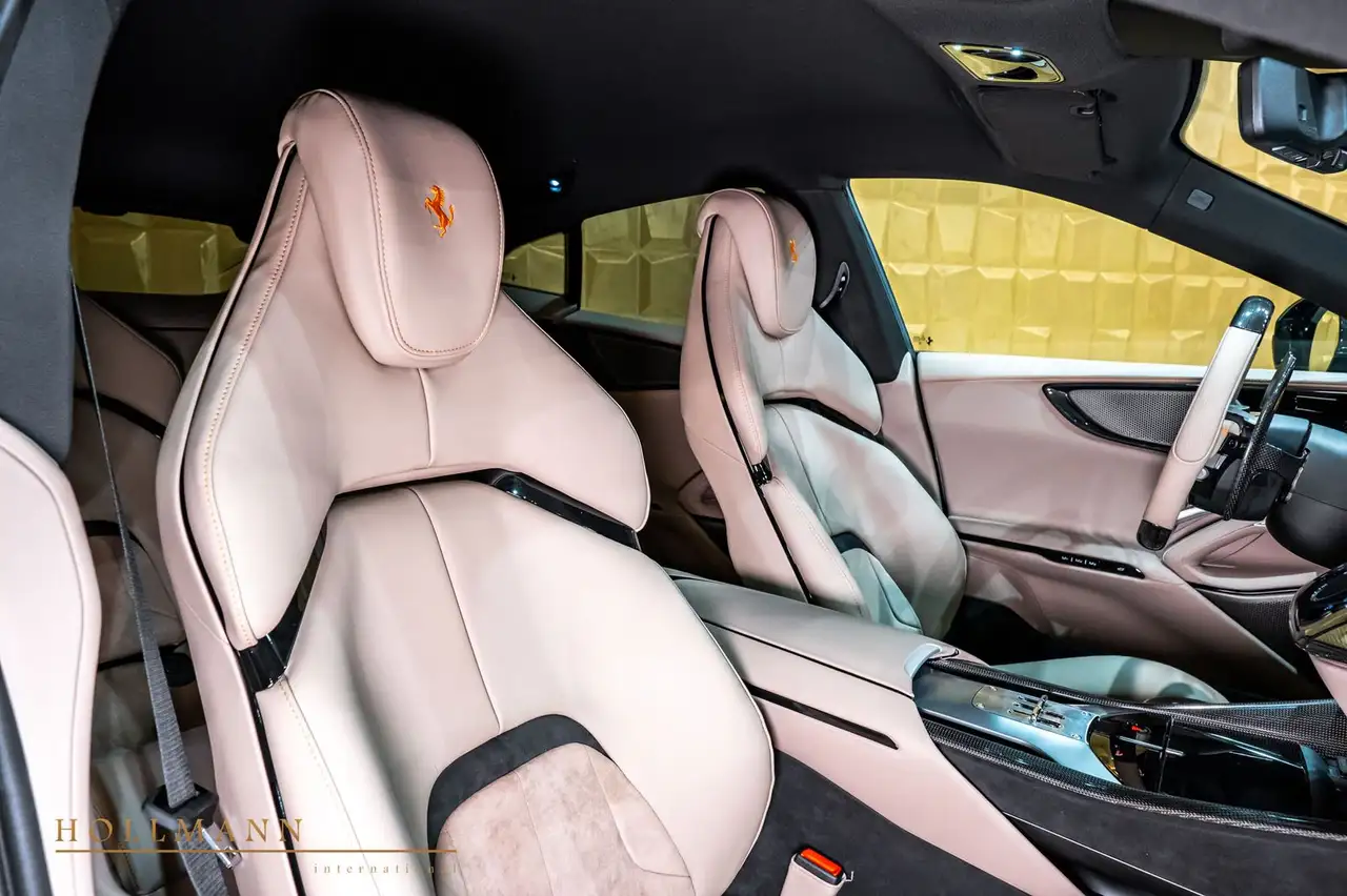 Purosangue+ CARBON + SURROUND  VIEW + JBL +