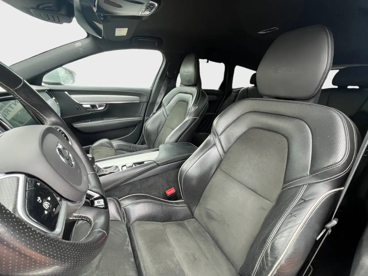 V90R-Design/D4/Kamera/LED/Keyless/Carplay