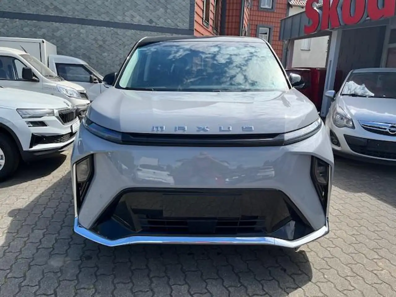 Mifa 9LUXURY+AKKU90kWh+7-SITZER+LAGERWAGEN