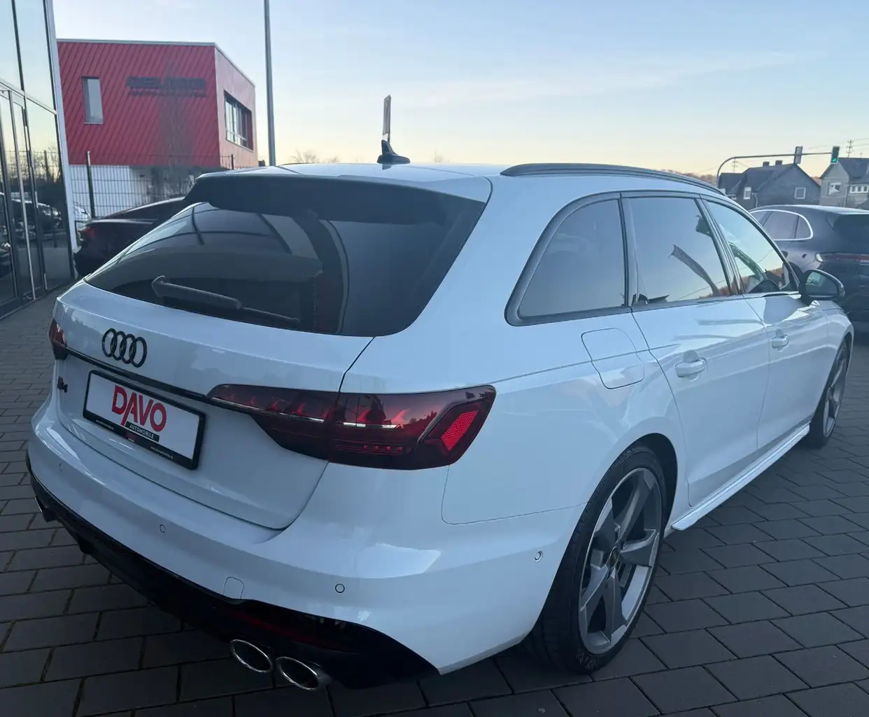 S4Avant 3.0 TDI quattro/Matrix/B&O/AHK/360°/ACC