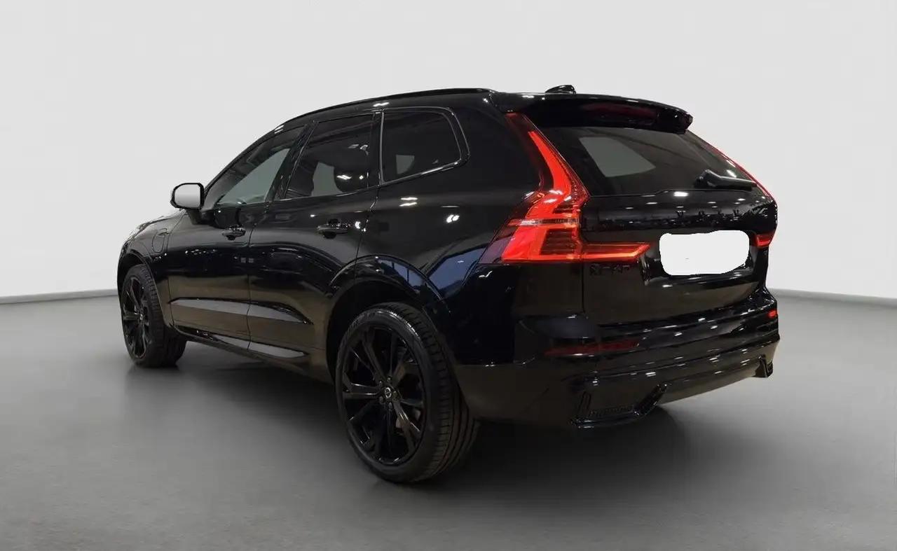 XC60XC60 Plus Black Edition Recharge Plug-In Hybrid AW