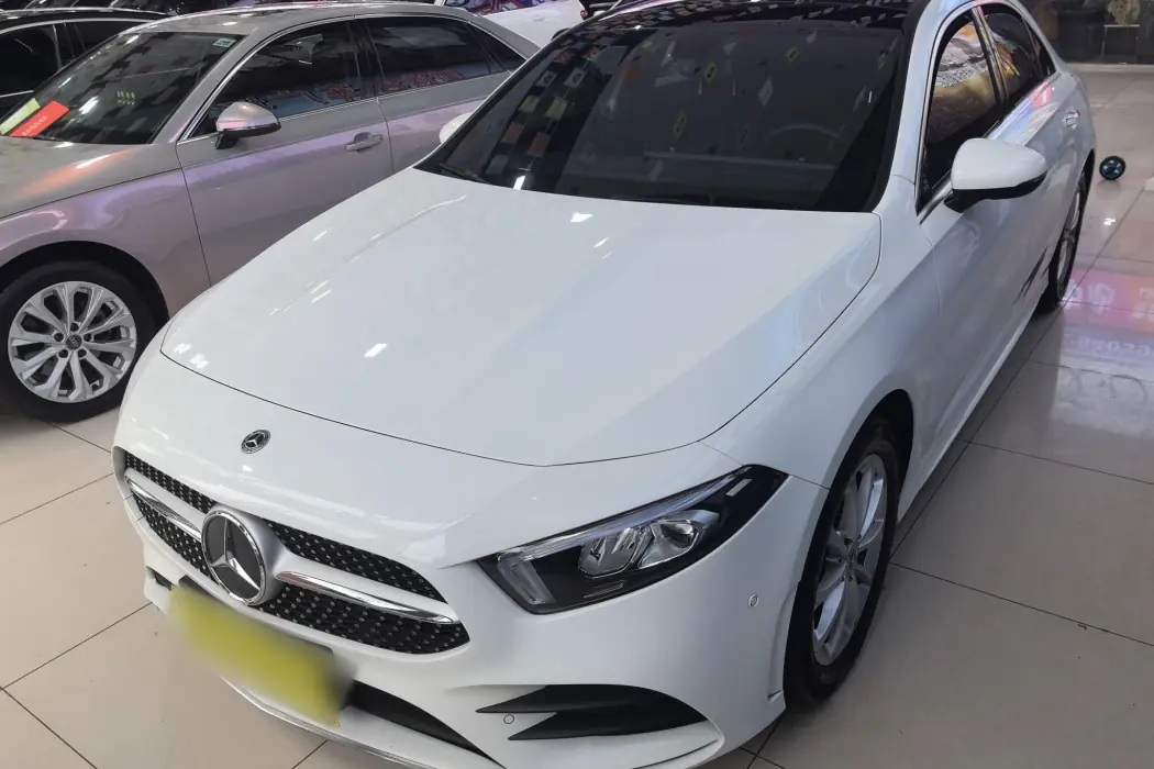 Mercedes-Benz A-class 2022 facelift A 200 L sports sedan fashion type