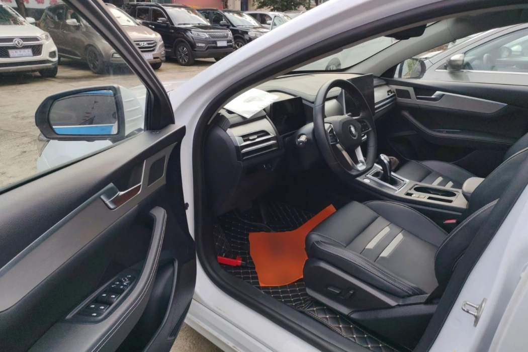 BYD Qin Pro 2018 model 1.5TI Automatic Zhilian Fengyao Type