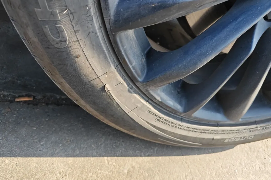 Changan UNI-Z New Energy 2024 Blue Whale Smart iDD 125km Leading Type