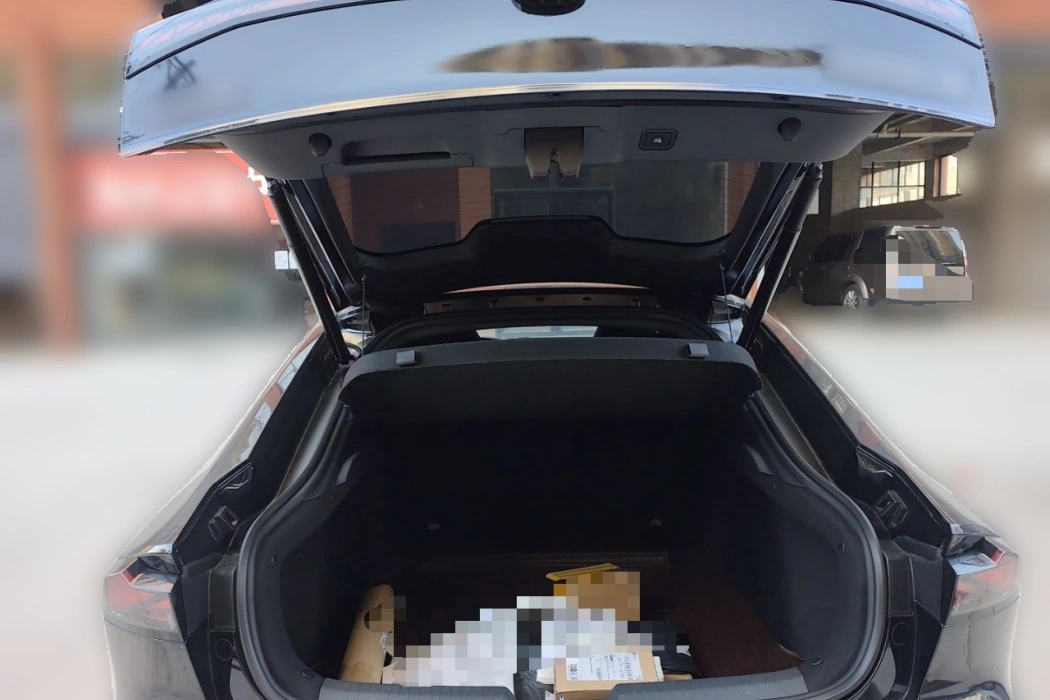 Changan UNI-V 2023 1.5T Premium type