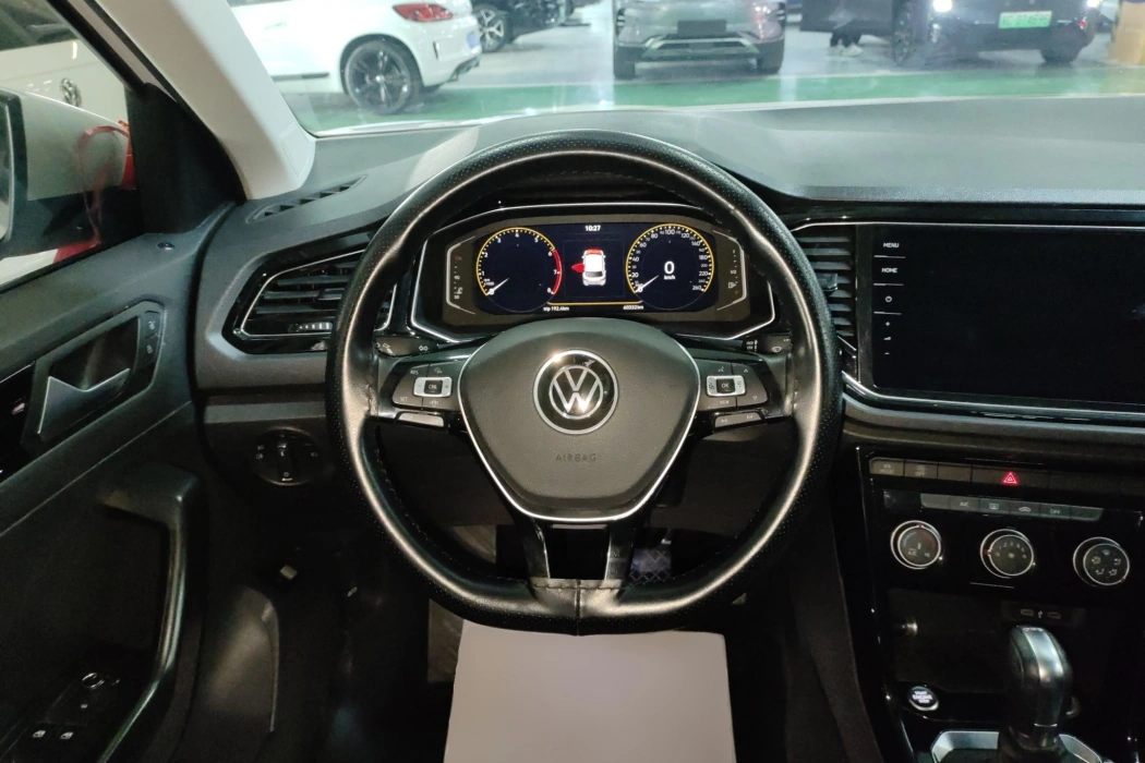 Volkswagen T-ROC Tange 2021 280TSI DSG two-wheel drive comfortable Smart version