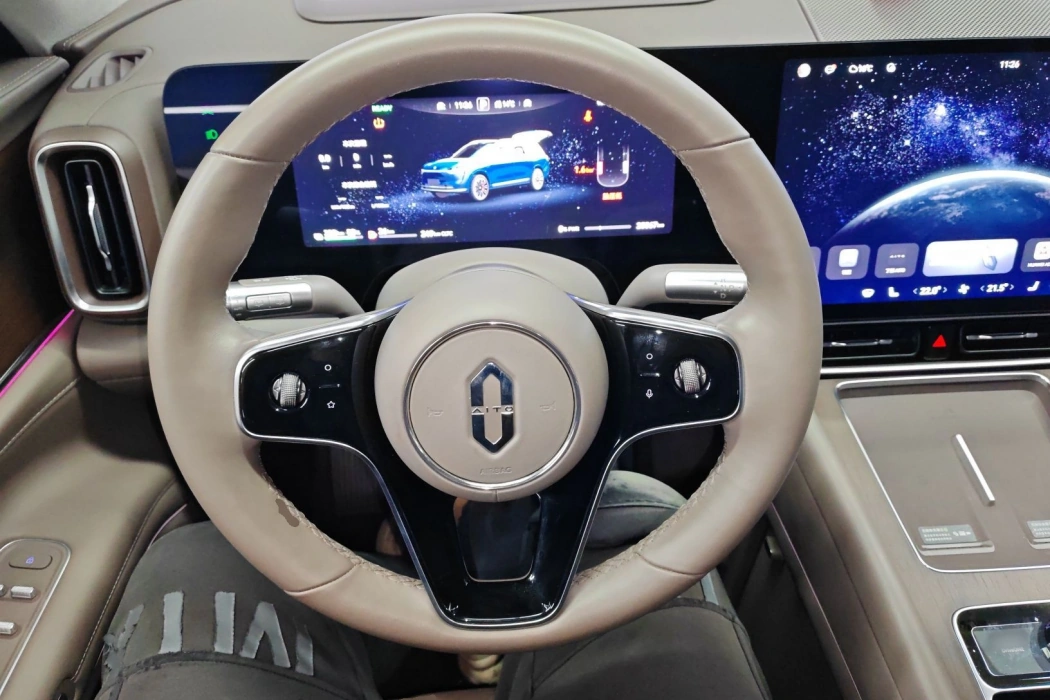 Hongmeng Zhixing Wenjie M9 2024 Extended Range Ultra Version 52kWh 5-seater Version