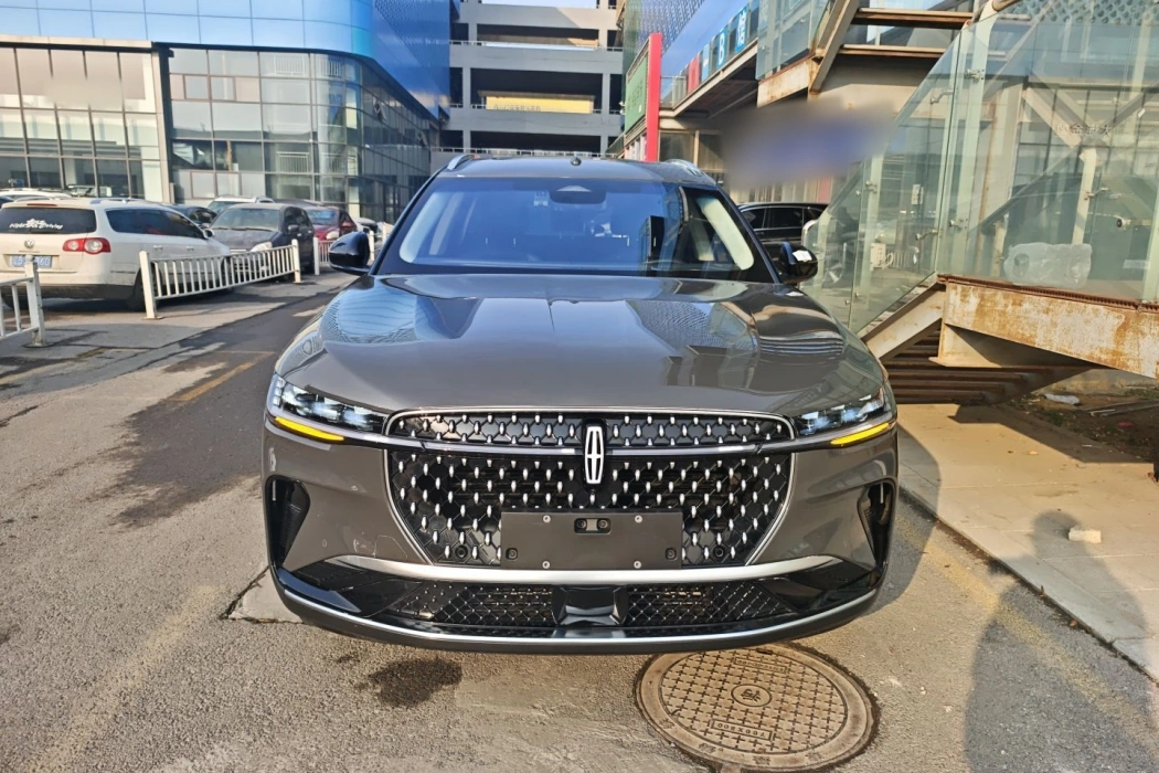 Lincoln Navigator 2023 2.0T four-wheel drive Zunrui Edition