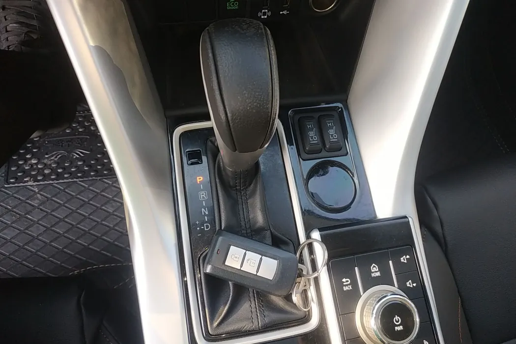 Mitsubishi Yige 2019 1.5T CVT two-wheel drive Dream Edition Country VI