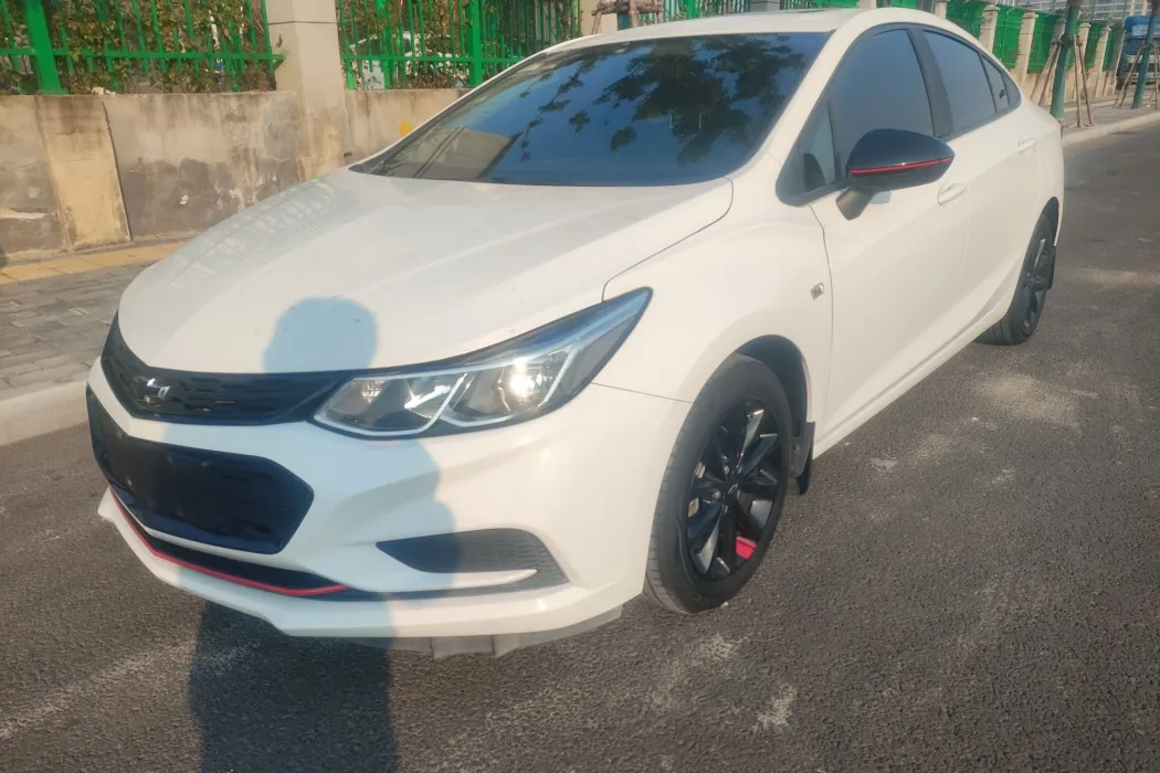 Chevrolet Cruze 2018 Redline 320 Automatic Pioneer Edition