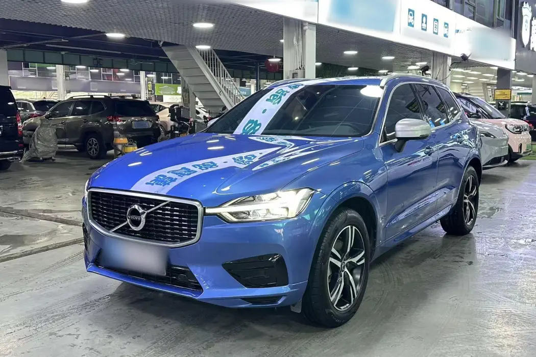 Volvo XC60 2019 T5 four-wheel drive Zhiyuan Sports Edition Country VI