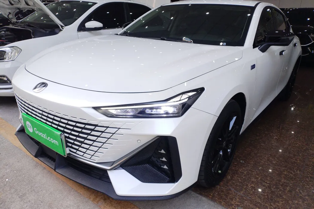 Changan UNI-V Smart iDD 2023 Smart iDD 1.5T 113km Smart Fun Type (Fast Version)