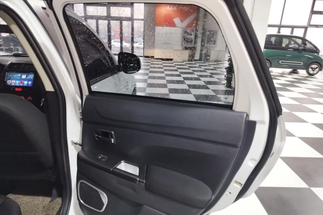 Фото машины 24