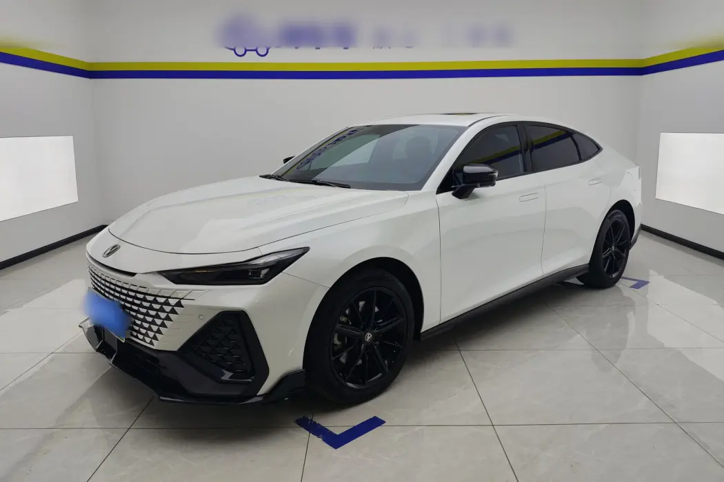 Changan UNI-V Smart iDD 2023 Smart iDD 1.5T 113km Smart Fun Type (Fast Version)