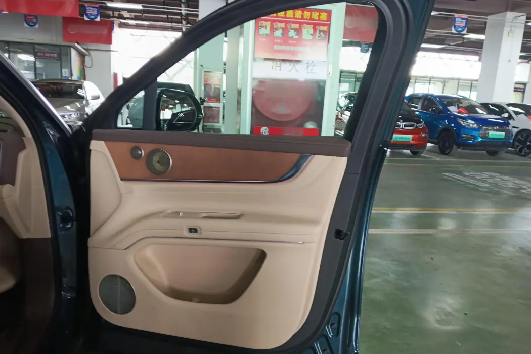 Фото машины 26