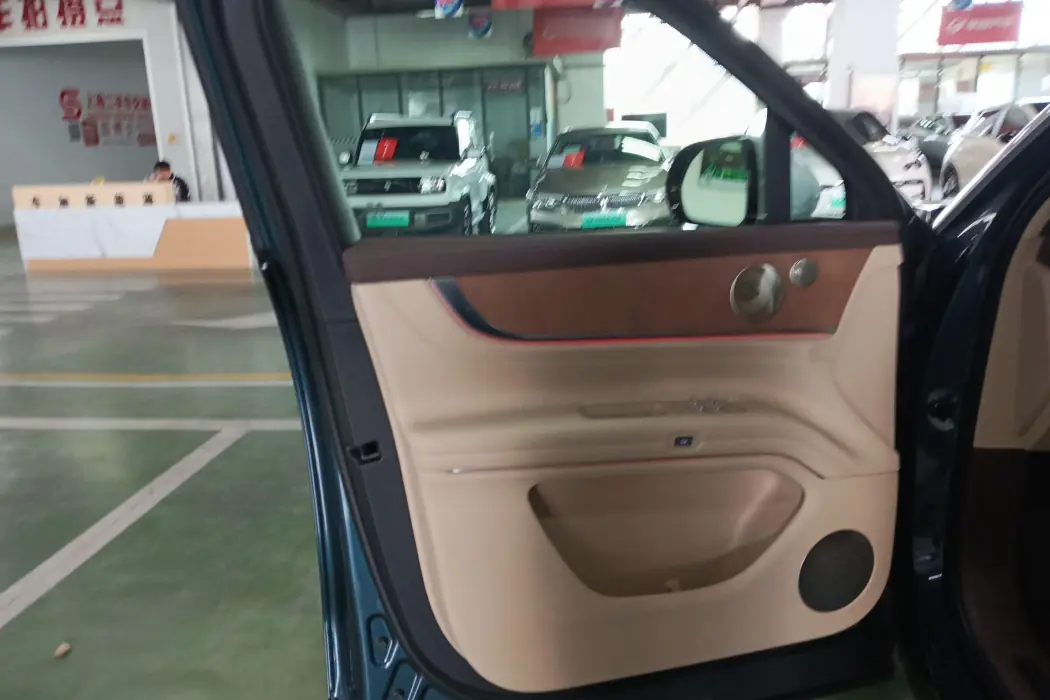 Фото машины 28