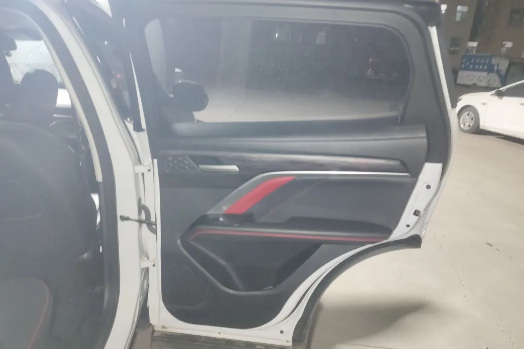 Фото машины 24