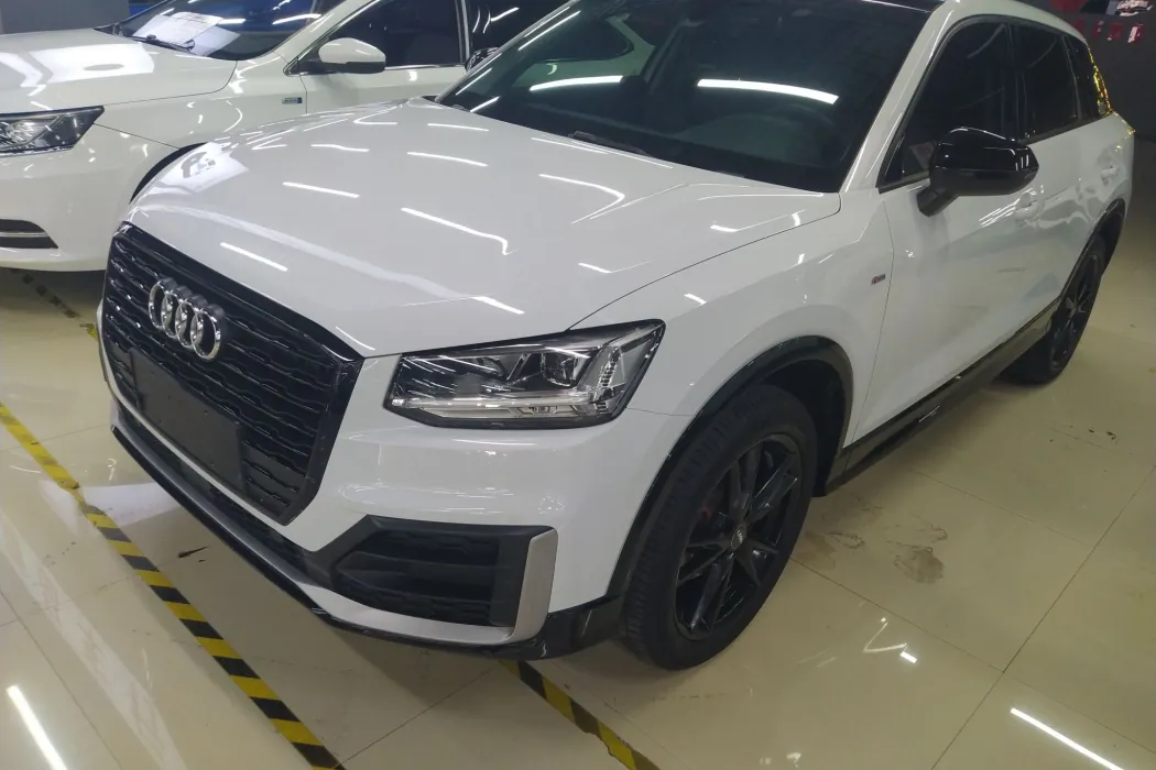 Audi Q2L 2018 model 35 TFSI fashion dynamic country V