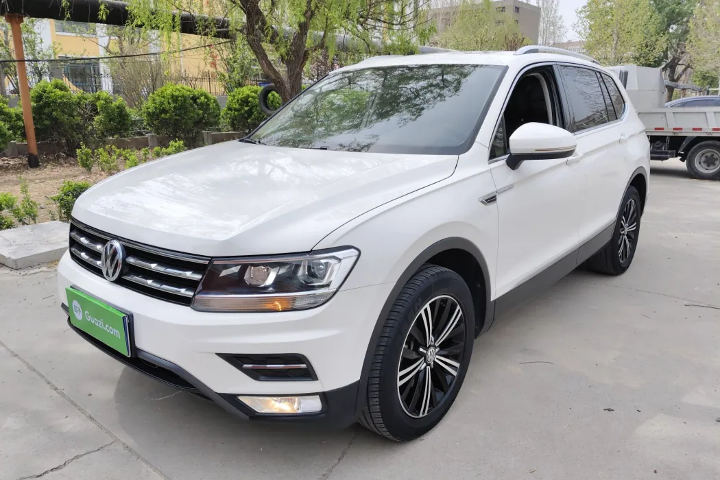 Volkswagen Tiguan L 2019 330TSI automatic two-wheel drive panoramic comfort version Country VI