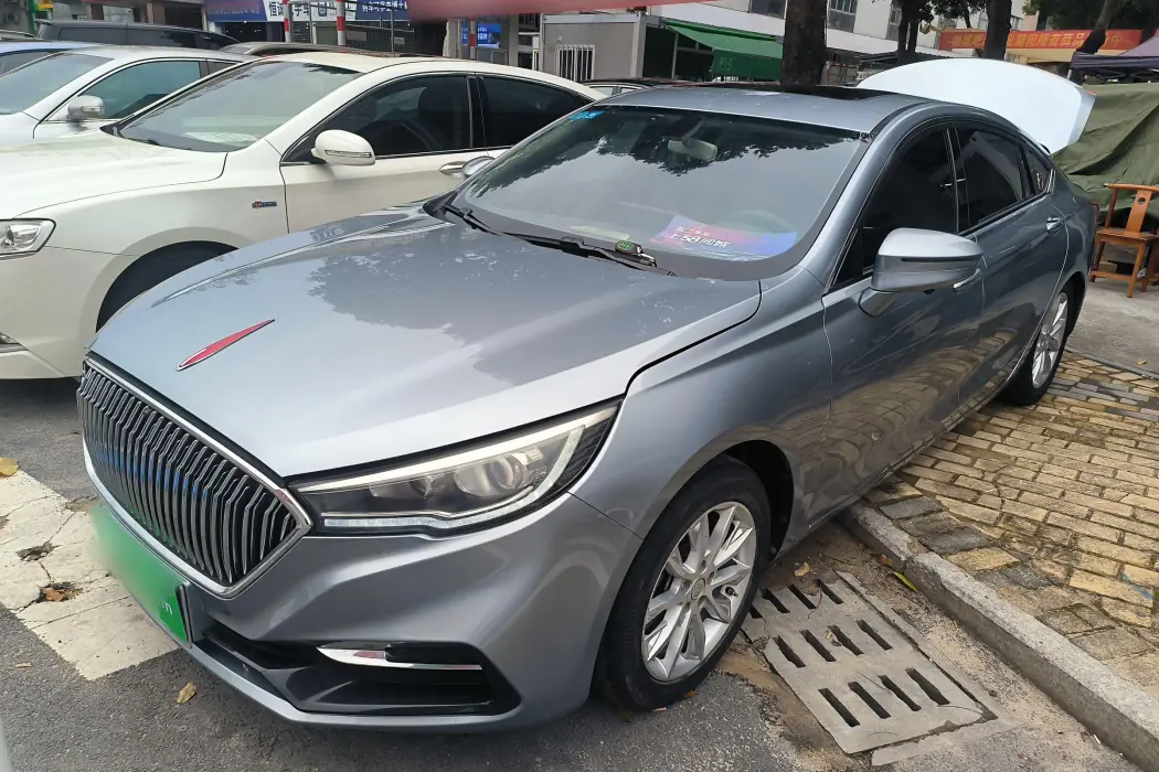 Hongqi H5 2018 model 30TD type dynamic version